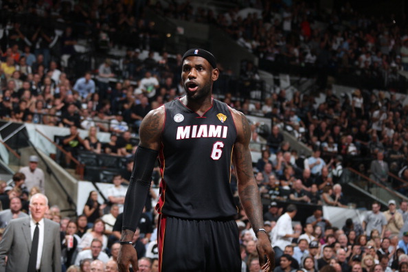 是否提前召回弗格森？许尔策勒：让我们看看一月份的情况吧（会提前召回弗格森吗？许尔策勒：一月再定）