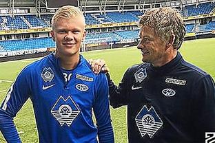 篮球NBA球探称某新秀将成未来顶级球星