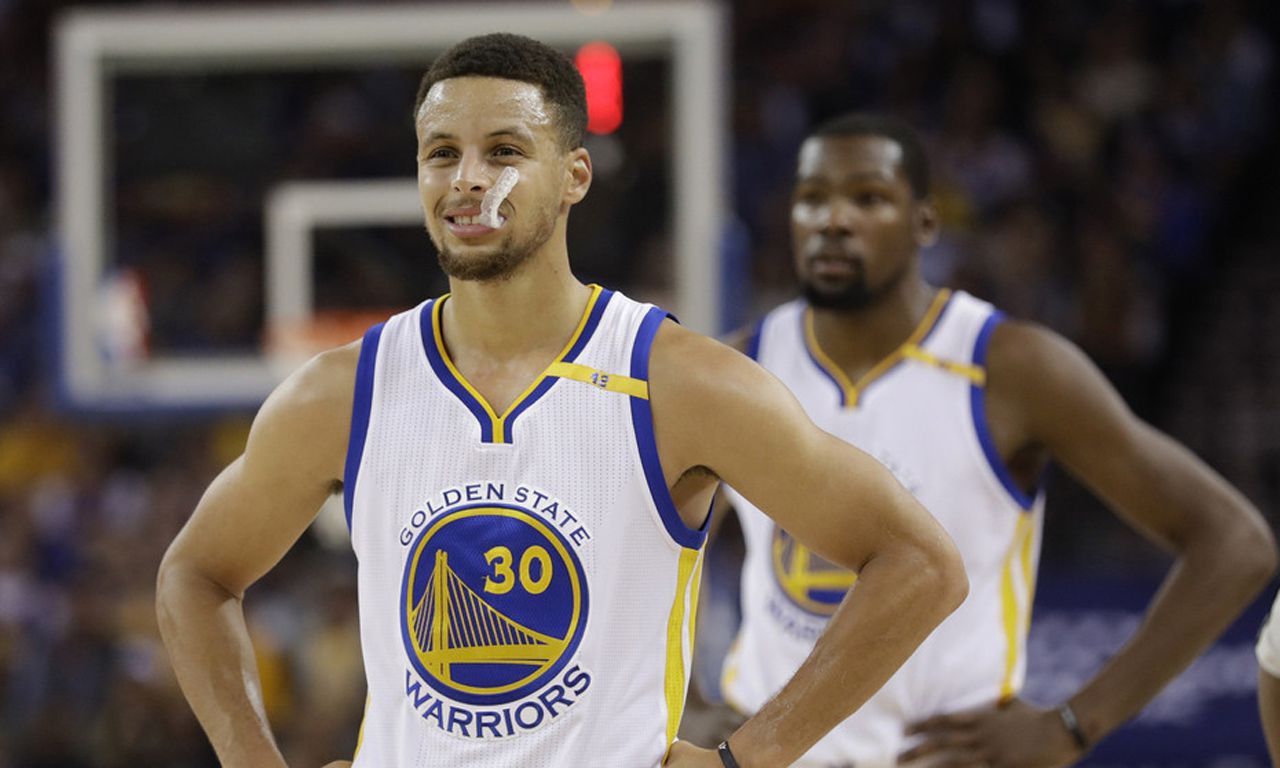 经纪人：若有球队有意圣地亚哥很正常，但他没离开米兰的想法（经纪人：有球队青睐圣地亚哥很正常，但他不打算离开米兰）