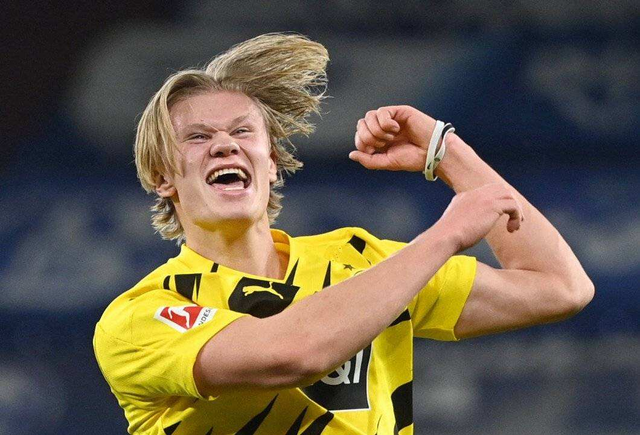 比赛尾声扑点，迈尼昂：我很自信，我的队友们也信任我（末段扑点，迈尼昂：我很自信，队友也相信我）